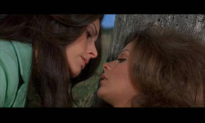 Cynthia Myers Sex Tape - Myers (right) as Casey with Erica Gavin as lesbian lover Roxanne in Beyond  the Valley of the Dolls