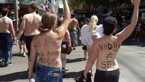 hq nudist - Does the US have a problem with topless women?