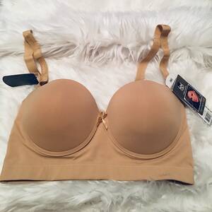 Daisy Fuentes Sexy Naked - Daisy Fuentes | Intimates & Sleepwear | Daisy Fuentes Nude Convertible Bra  | Poshmark