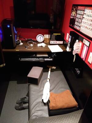 Masturbation Porn Booth - Exploring Tokyo's adult virtual reality masturbation booths â€“ Tokyo Kinky  Sex, Erotic and Adult Japan