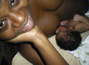 lactating black breastfeeding - nina-nursing