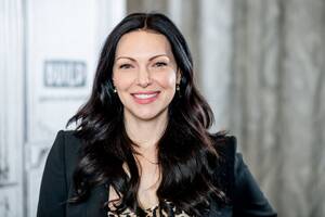 Laura Prepon Anal Sex - Laura Prepon Recalls Paragliding in Germany