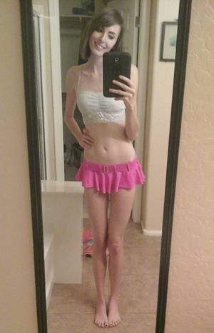 newbie - AVAILABLE NOW PORN NEWBIE @KarliStoneXXX BRAND NEW, 22YRS OLD. BOOK HER  TODAY @FOXXXMODELINGpic.twitter.com/rzTWIfVcEg