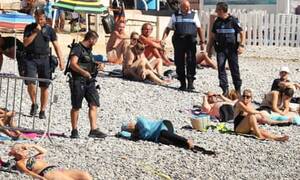 Amateur Couples Sex Beach Nudes - French police make woman remove clothing on Nice beach following burkini  ban | France | The Guardian