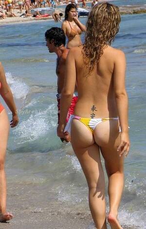 beach voyeur bikini asses - Spying on nice butts on the beach - Pichunter