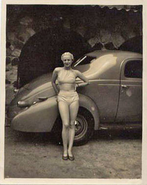 Classic Cars And Girls Porn - ... sexy girlsâ€¦since cameras and cars have been publicly available. So  while I'm working on some new articles here are some scans of photos from  the early ...
