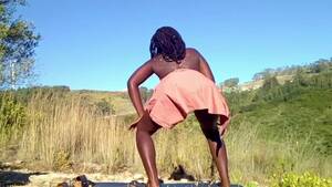 African Women Peeing Porn - African piss in the wild - ThisVid.com