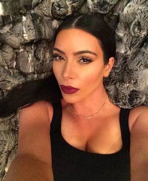 Amature Celebrity Porn - 2. Kim Kardashian