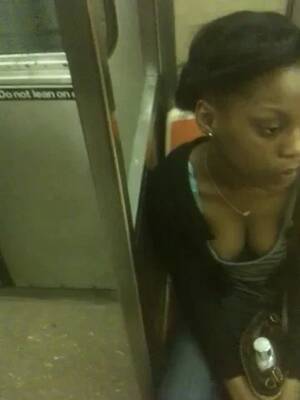 ebony nipple slip - Ebony train nip slip - ThisVid.com