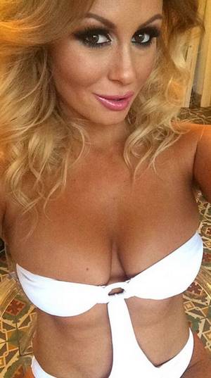 Chanelle Hayes Porn - Chanelle Hayes flaunts her assets on Instagram