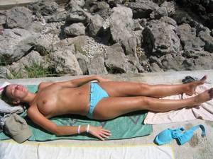 amateur blonde bikini beach topless - 