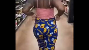 big booty black girls flashing - random flash booty - XVIDEOS.COM