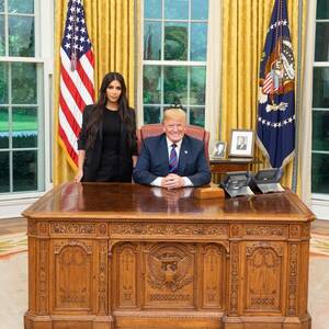 Black Hairy Pussy Kim Kardashian - Kim Kardashian Meeting Donald Trump in the Oval Office Is a Nightmare We  Can't Wake Up From | The New Yorker