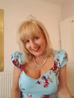 classy carol housewife gangbang - Classy Carol Tac Amateurs Porn Pics & MILF Sex Photos - IdealMilf.com