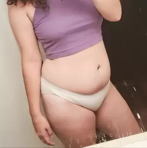 chubby white pussy selfie - Just a chubby white girl taking a dirty mirror nude porn picture |  Nudeporn.org