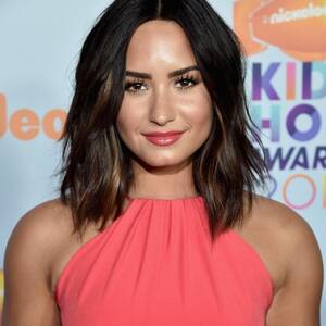Demi Lovato Porn - Demi Lovato Proved She's The Ultimate Queen, By Responding To Her Leaked  Photos In... - Capital