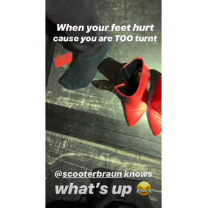 Gallers Ariana Grande Porn Captions - Demi Lovato Rings In Her 27th Birthday at Ariana Grande Concert | Us Weekly