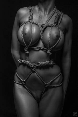 black chain porn - Black Muscle Chain Monochrome Porn Pic - EPORNER