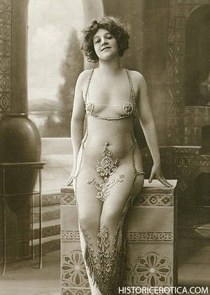 huge vintage hairy pussy - ... Hot retro babes with big natural boobs a - XXX Dessert - Picture 2 ...