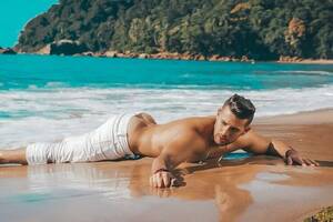 Calypso Gay Porn - Joelma's former dancer left the band to perform in gay porn movies