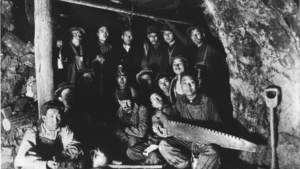 Chinese Porn From The 1800s - Chinese miners in Idaho Springs, Colorado. Late 1800s [725x407] :  r/HistoryPorn