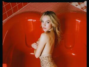 Naked 18 Year Old Girls - Sydney Sweeney Talks to Cosmo About Euphoria and Hollywood
