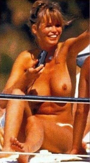 Claudia Schiffer Nude Porn - Claudia Schiffer Nude Photos Ultimate Collection