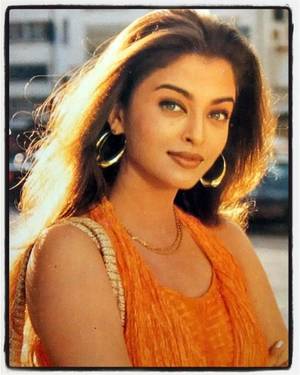 Aishwarya Rai Funny Comments - 487 Likes, 5 Comments - Aishwarya Rai Bachchan (@aishwaryaraiqueen) on  Instagram: