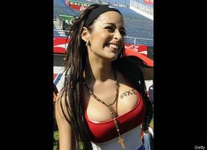 ladyboy landing strip - Cock poped into virgin pussy lips ...