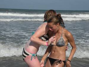 australia topless beach - Its not a good idea to try to take beach photos with your clumsy friends.  She tripped and fell over on me. : r/funny