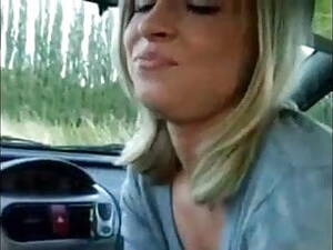 girlfriend gives blowjob in car - Free Car Blowjob Girlfriend Porn Videos (360) - Tubesafari.com