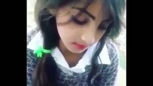 Indian Xxx Sec - Adorable indian beautiful girl - 14 sec