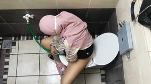 Malaysia Toilet Sex Porn - Malaysian Toilets - voyeurzona