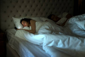 Boyfriend Sleeping Porn - Does watching porn count as cheating? Experts debate digital infidelity -  National | Globalnews.ca