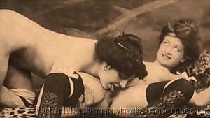 lesbian vintage toons - retro lesbian' Search - XNXX.COM