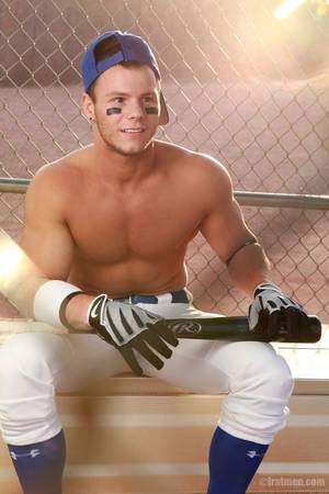 Baseball Players Gay Porn - Fratman Kip Shirtless In Baseball Gear On Bench