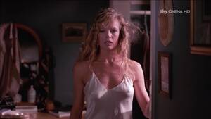 Kim Basinger Porn - Kim Basinger - My Stepmother is an Alien (1988) : r/celebnipvisibility