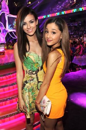 Ariana Grande And Victoria Porn - Why Wasn't Victoria Justice in the 'Thank U, Next' Music Video?