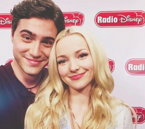Dove Cameron Sex Tape - Dove Cameron Responds After Her Ex-Fiance Accused Her Of Cheating