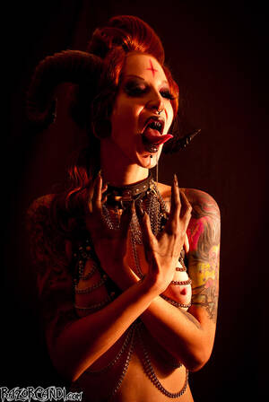 Gothic Porn Fantasy - Devilishly Dark Gothic Fantasy Razor Candi - HD Porn Pictures