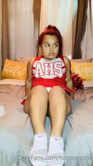 latina cheerleader masturbating - Midget Cheerleader Masturbating - ThisVid.com