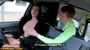 cab driver - Bigbreasts taxi driver sucks in POV before backseat sex - XVIDEOS.COM