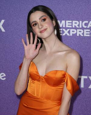 Laura Marano Fuck - Is Laura Marano Single? Exes, Current Boyfriend, More | J-14