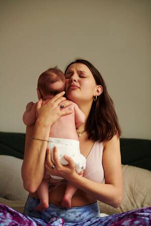 Lactating Mother - The Intimate Realities Of Breastfeeding â€“ Photos