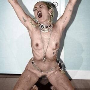 Miley Cyrus Porn - Miley Cyrus Nude Photos & Naked Sex Videos