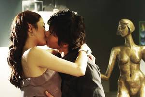 Korean Kissing Porn - Everybody Has Secrets Kiss 2004