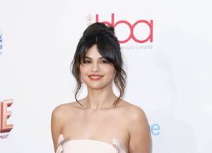 Funny Selena Gomez Real Porn - Selena Gomez Said She Felt Pressured To Be Overtly Sexual And \