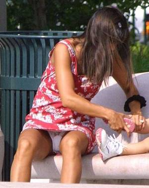 japanese hidden camera upskirts pussy - Japan upskirt