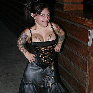 Black Midget Porn Star Name - Mass. cop resigns after deserting patrol to see porn star: report