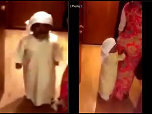 Arab Midget Porn - midget dwarf arab fuck enano cachondo - XVIDEOS.COM